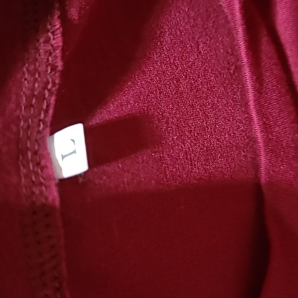 I'M A DROP THE F-BOMB KIND OF MOM MAROON TEE-SHIRT - Picture 3 of 10